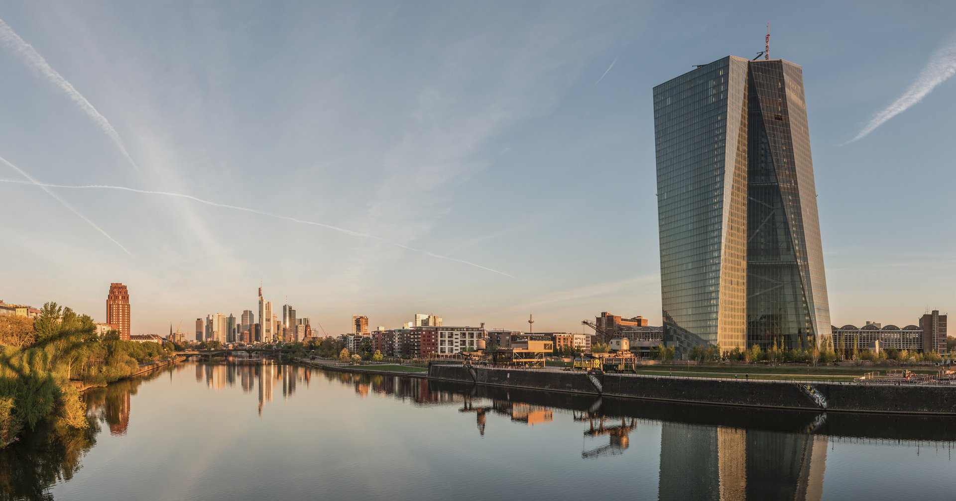 ECB Asks Online Merchants to Join Digital Euro Pilot Starting 2027 - Hashtag Web3 article cover