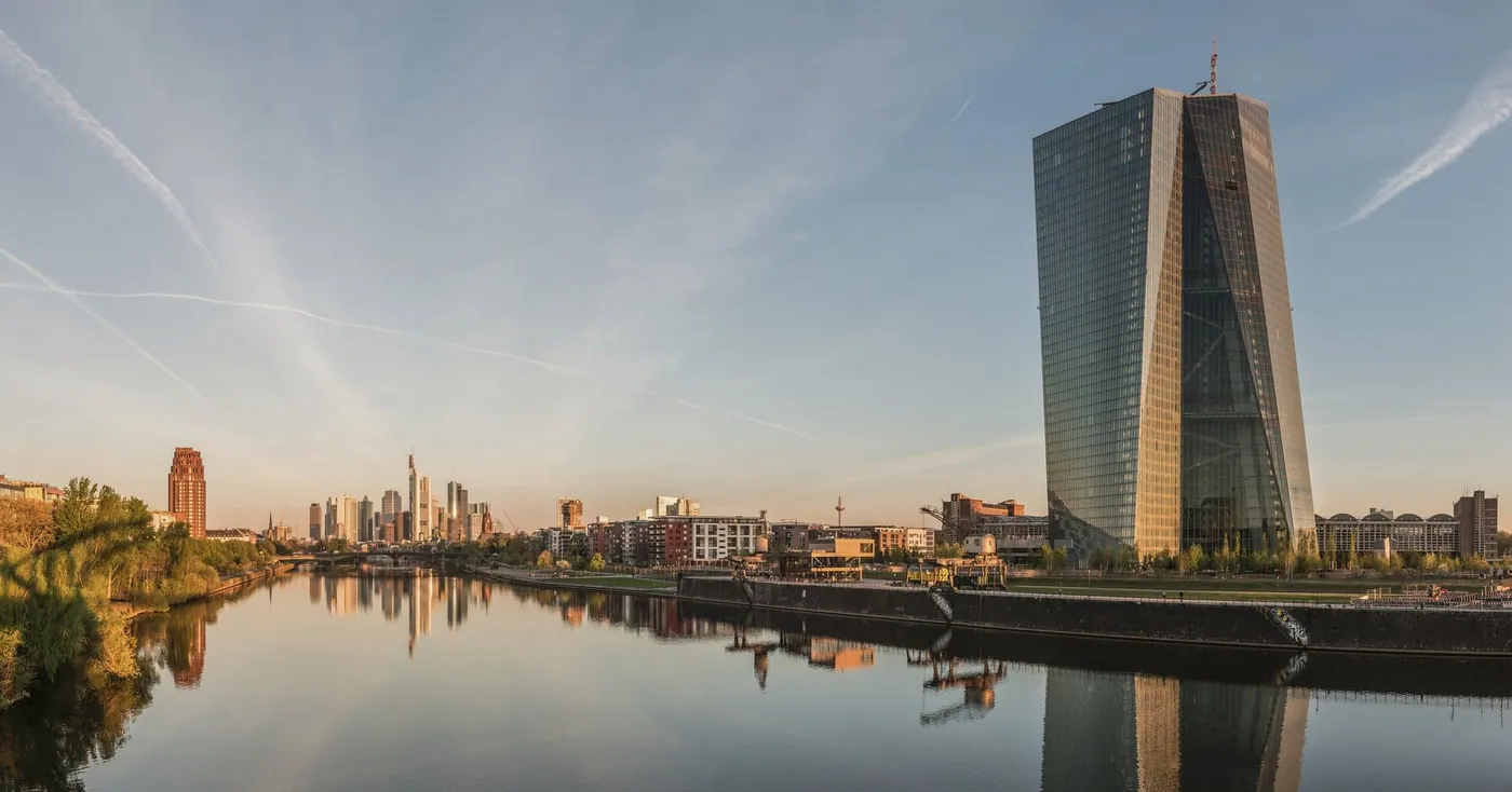 ECB Asks Online Merchants to Join Digital Euro Pilot Starting 2027 - Hashtag Web3 article cover