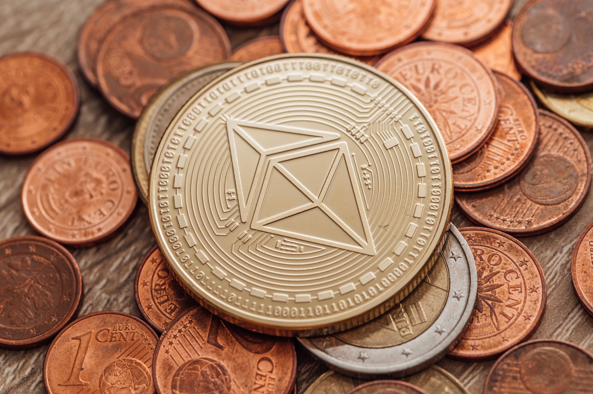 Umia raises $6M through Base token auction joined by Galaxy, DCG and Draper - Hashtag Web3 article cover